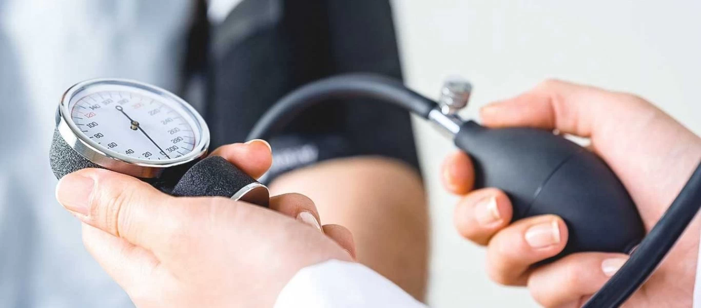 Υπέρταση: Πότε συνδέεται με την άνοια; - Οι επιπτώσεις που παρουσιάζει